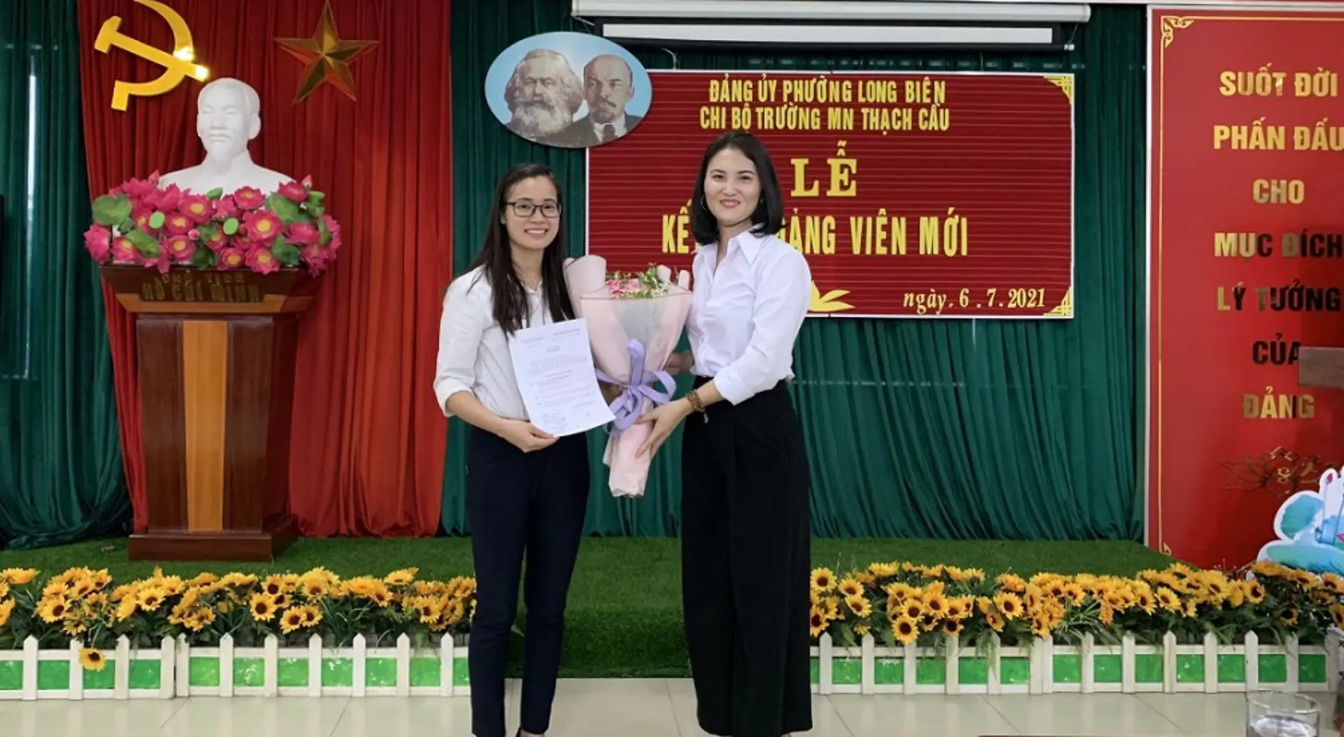 Hà Nội: 9 tháng đầu năm 2021 kết nạp hơn 6.600 đảng viên