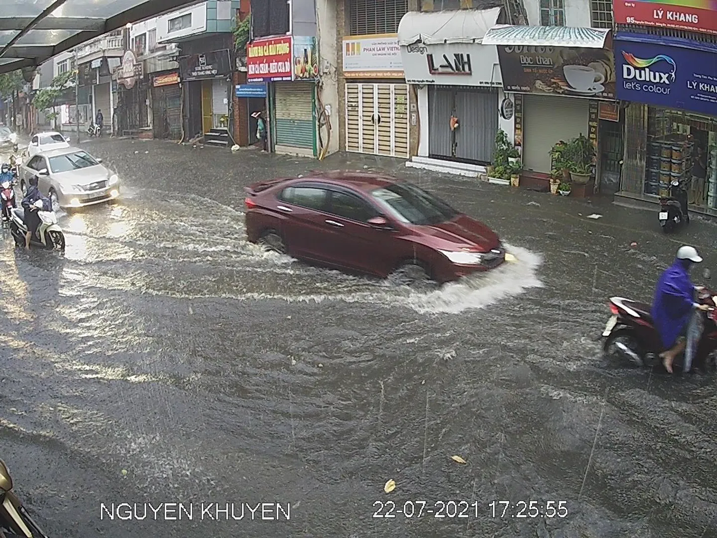 Thời tiết hôm nay (29/8): Mưa lớn khắp cả nước, cảnh báo lũ quét, sạt lở đất, ngập lụt ở Bắc Bộ