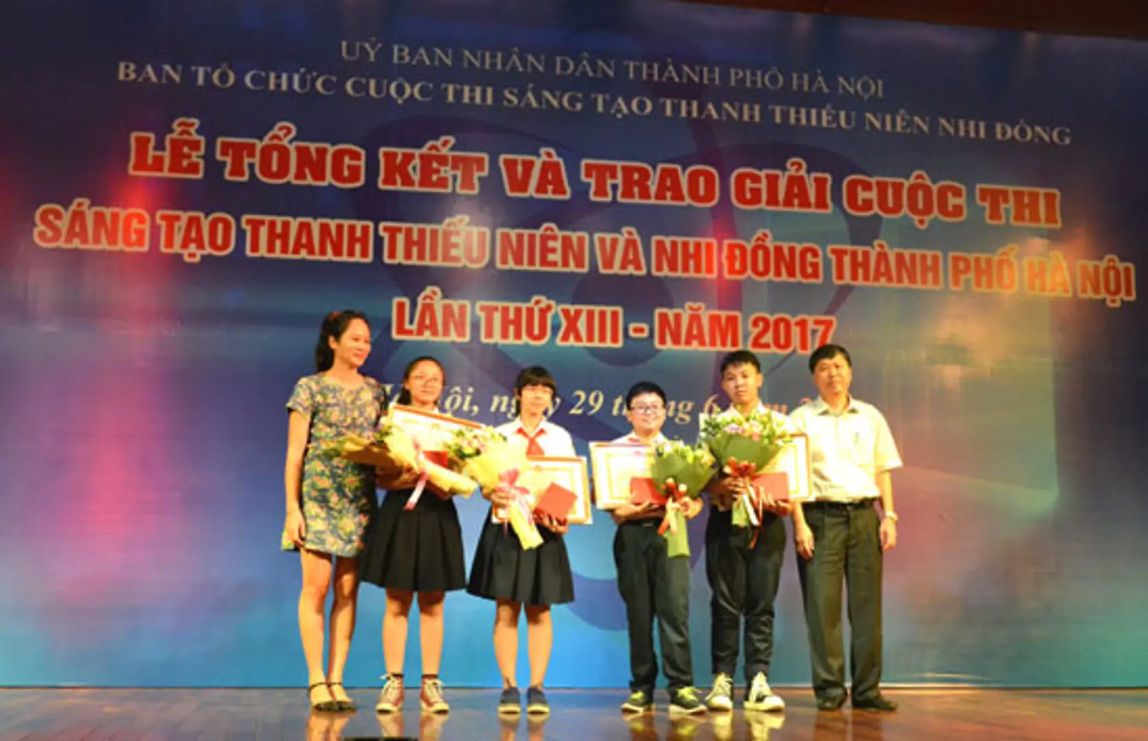 Tuyên dương 61 sáng tạo khoa học tiêu biểu của thanh thiếu nhi Thủ đô