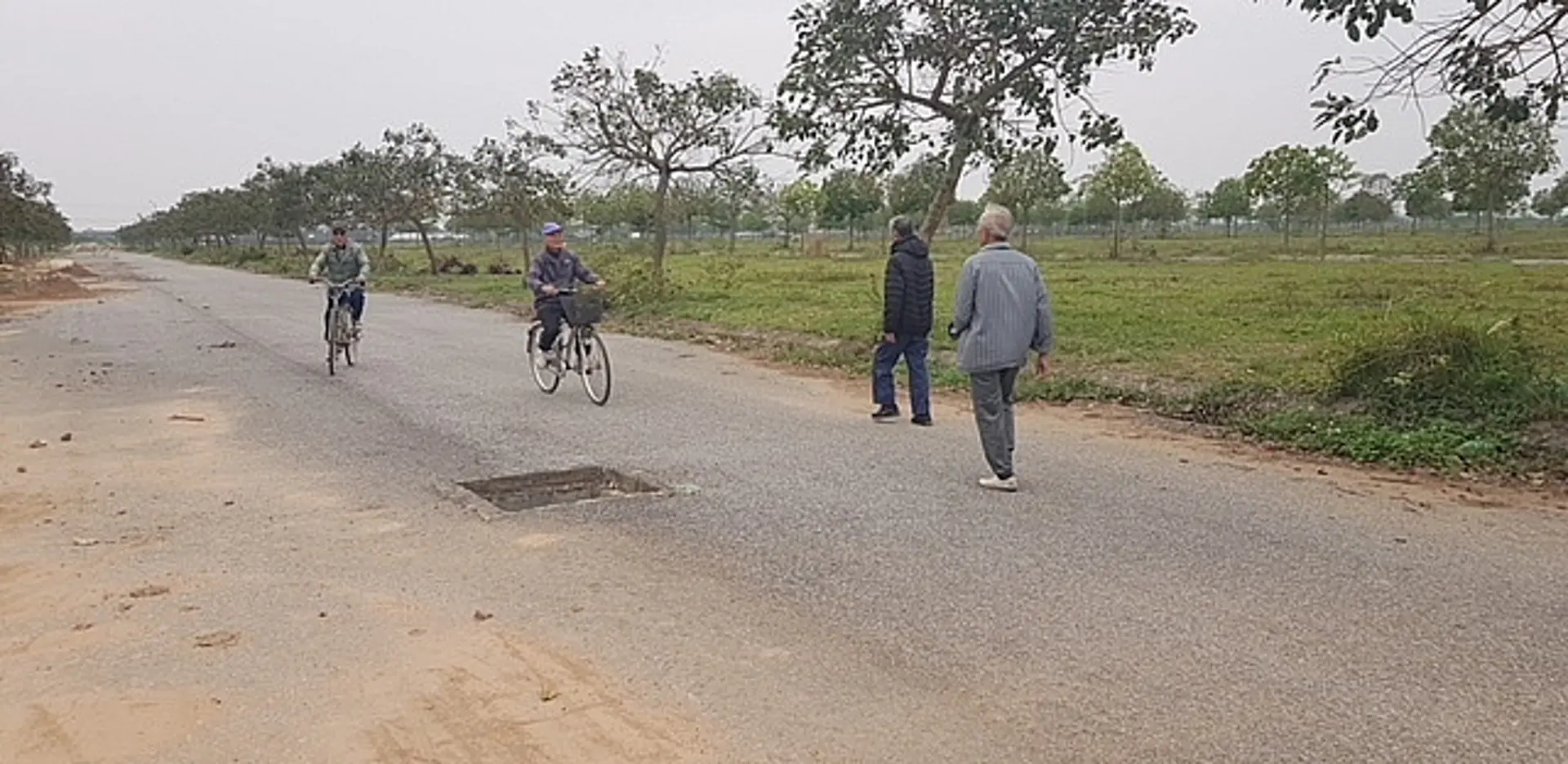 [Cảnh báo cơn sốt đất đang bị đẩy xa hơn giá trị thực tế] Kỳ 2: Ngậm trái đắng vì “ôm đất” dự án