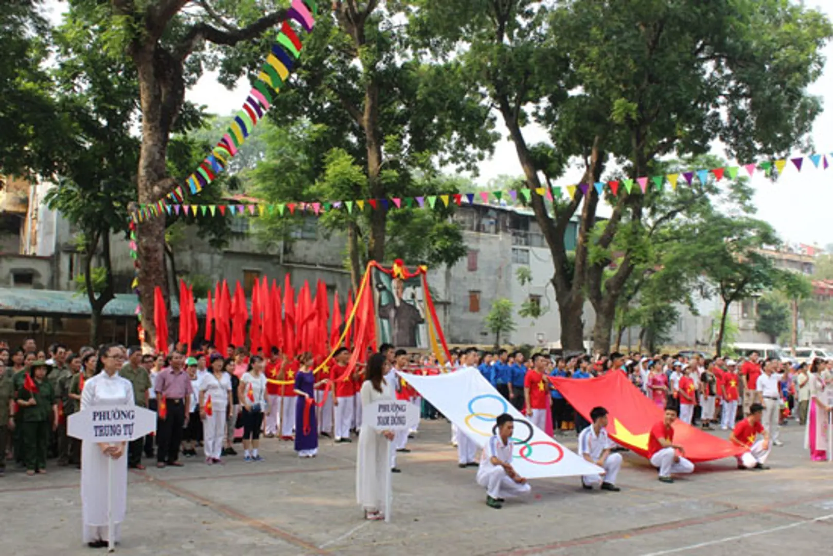 Hơn 300 người tham gia Đại hội thể dục thể thao Cụm VHTT Kim Liên