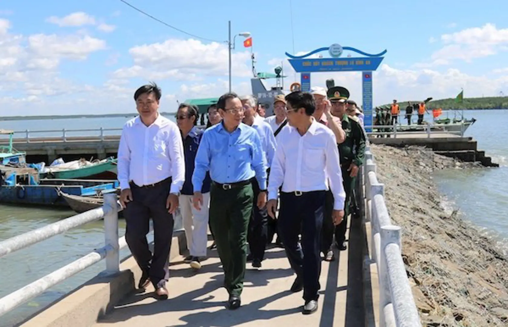 Bí thư Thành ủy TP Hồ Chí Minh Nguyễn Văn Nên khảo sát tại huyện Cần Giờ