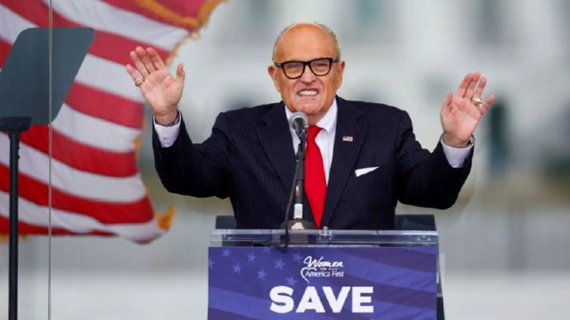 FBI khám xét nhà ông Rudy Giuliani - cựu luật sư của ông Trump