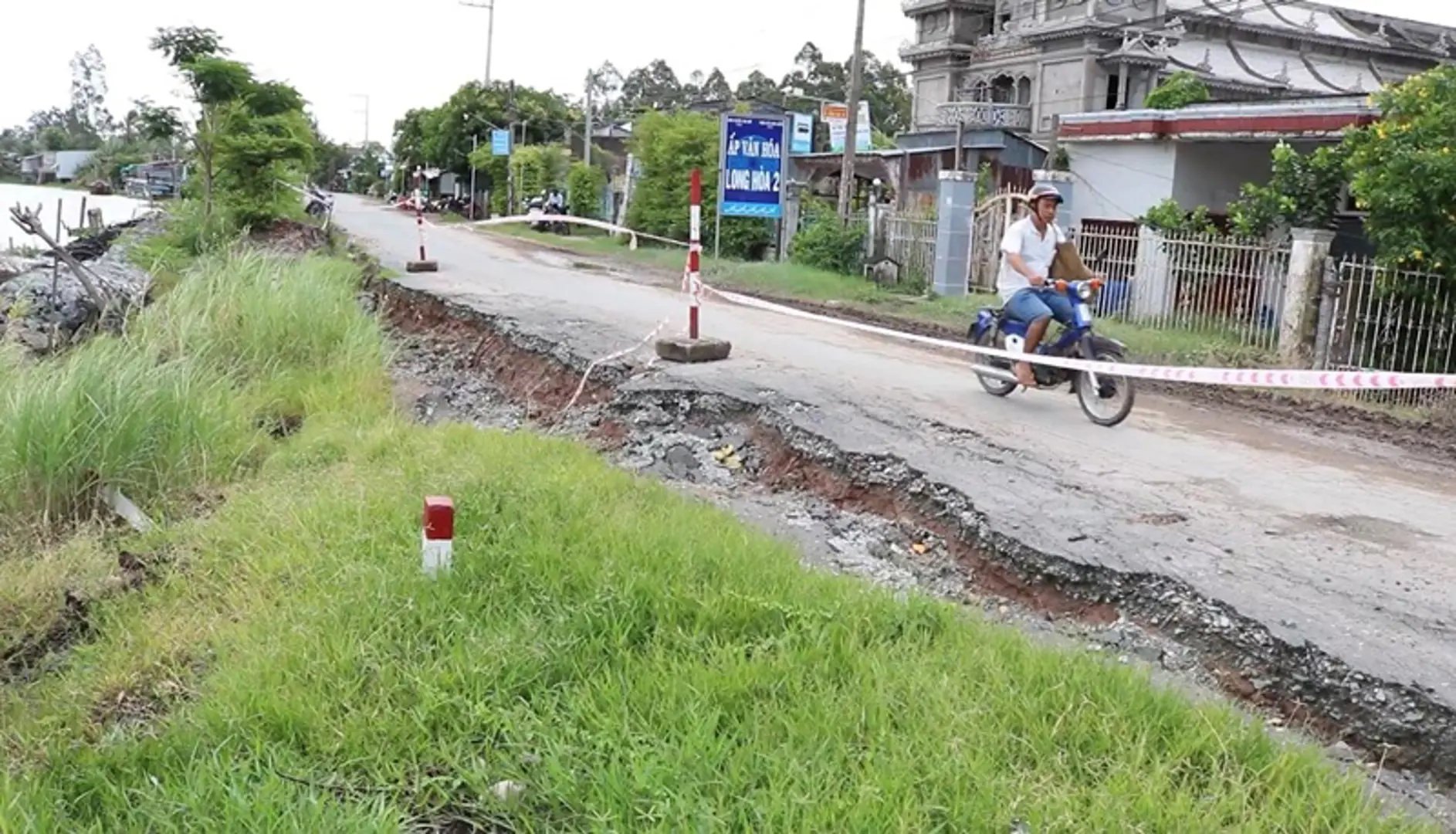 An Giang công bố tình huống khẩn cấp sạt lở