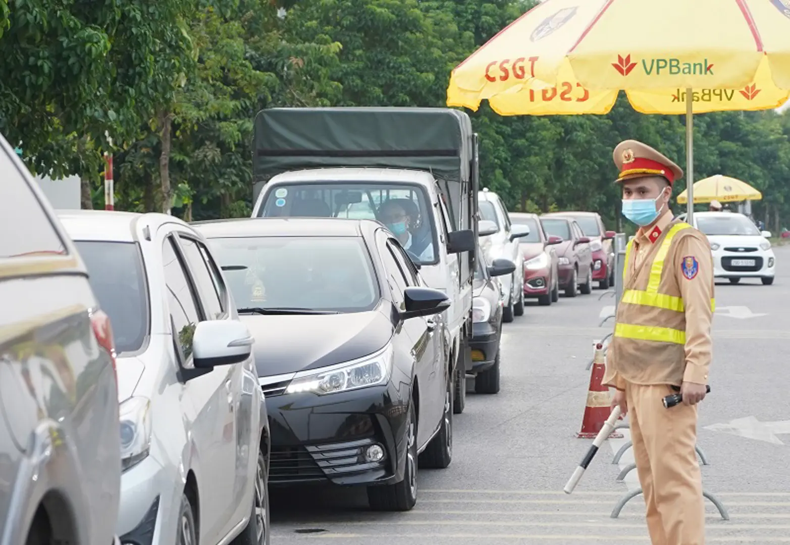 Khơi thông điểm nghẽn cho vận tải hàng hóa