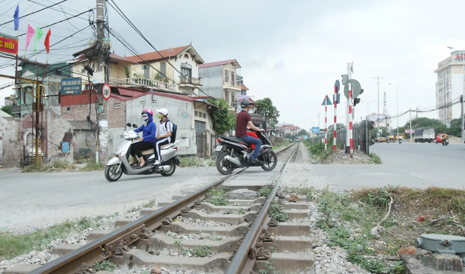 Giảm thiểu tai nạn giao thông đường sắt: Trách nhiệm không của riêng ai