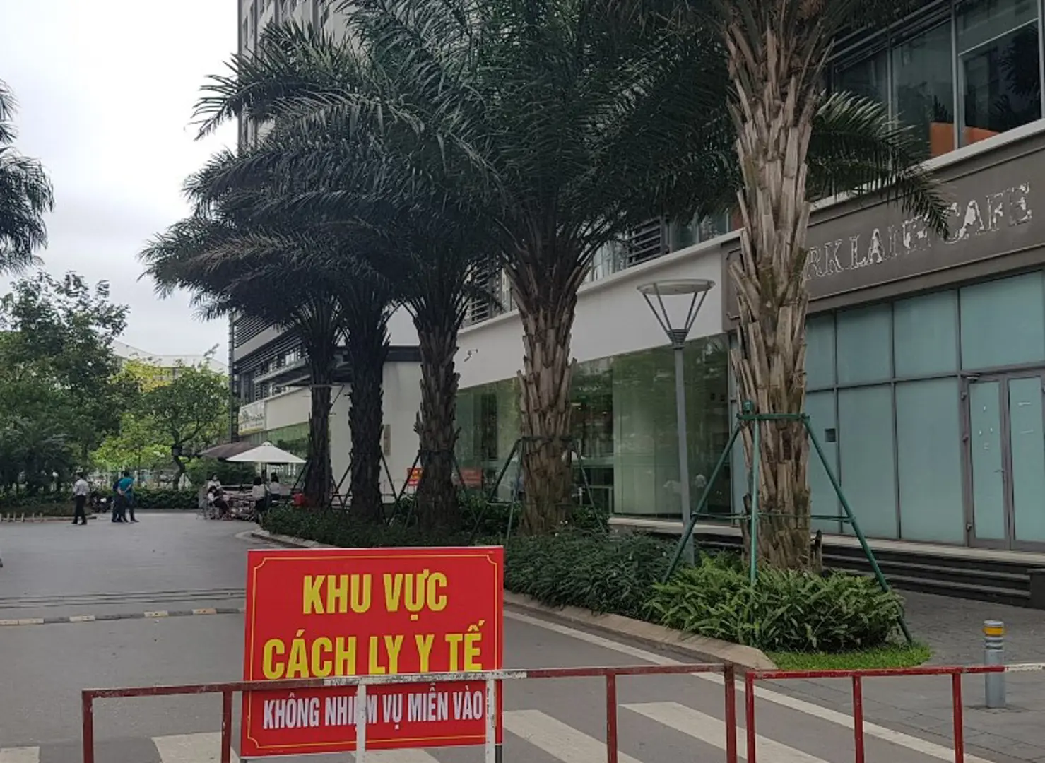 Hà Nội: Phong tỏa tạm thời tòa Park 7 Times City để truy vết liên quan ca mắc Covid-19