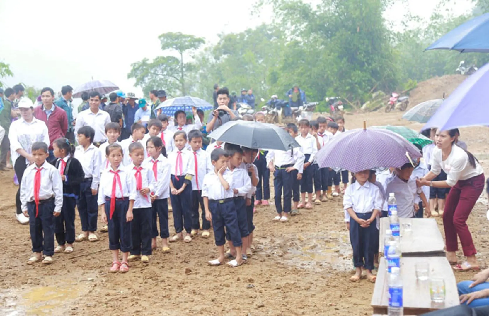 Tập đoàn FLC “mang” trường tiểu học lên vùng cao cho các em học sinh Pú Xi, Điện Biên