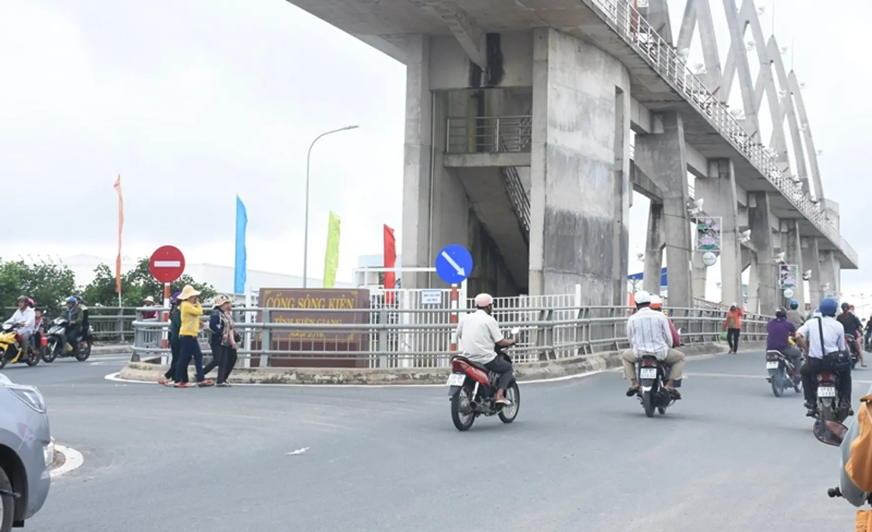 Kiên Giang: Tiếp tục dừng nhiều hoạt động, không tập trung quá 30 người