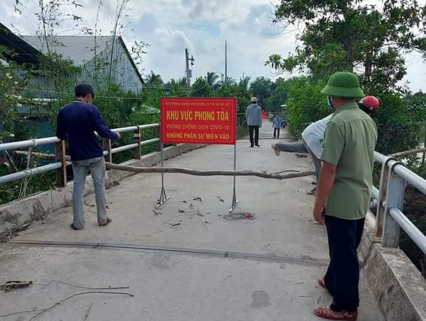 Tiền Giang: Giãn cách xã hội thị xã Cai Lậy và huyện Cái Bè