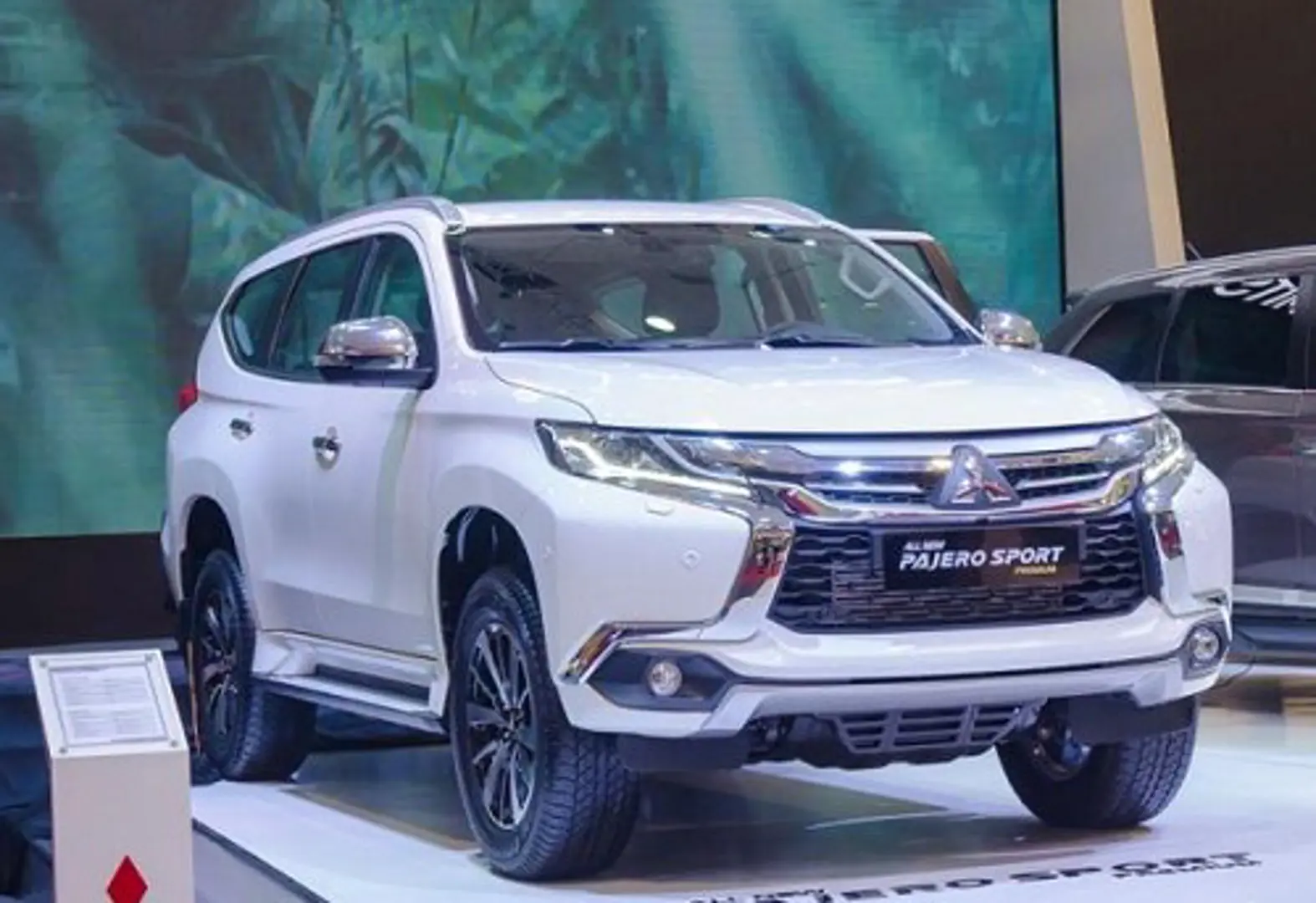 Thu hồi hơn 4.200 ô tô của Mitsubishi tại Việt Nam