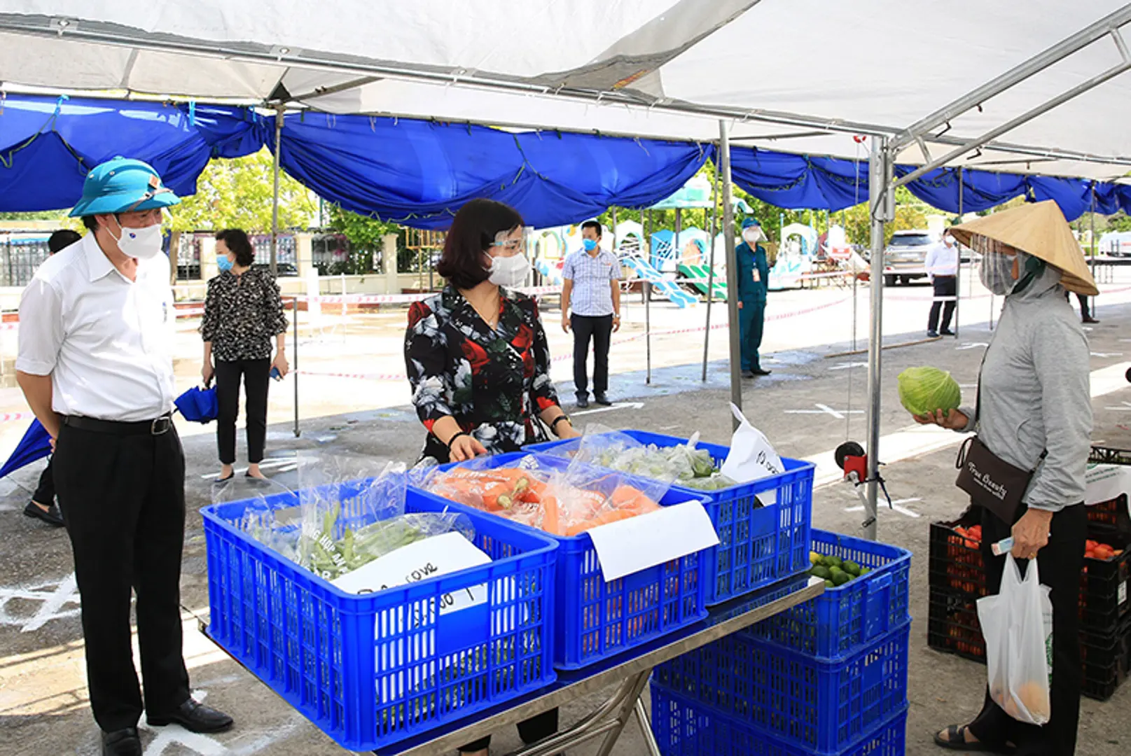 Phó Bí thư Thường trực Thành ủy Nguyễn Thị Tuyến: Bảo vệ “vùng xanh”, khống chế “vùng đỏ” và đảm bảo an toàn cho “vùng vàng”