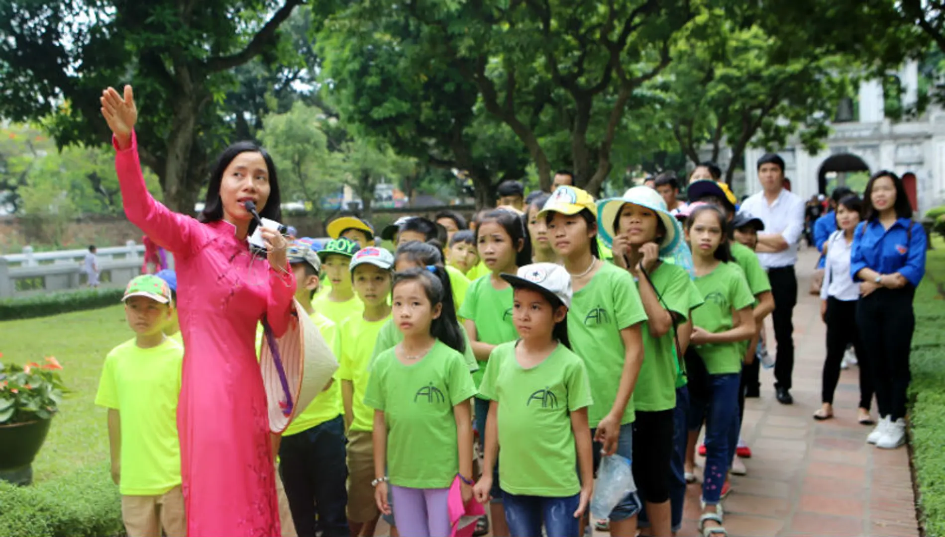 Hành trình đầy ắp những yêu thương