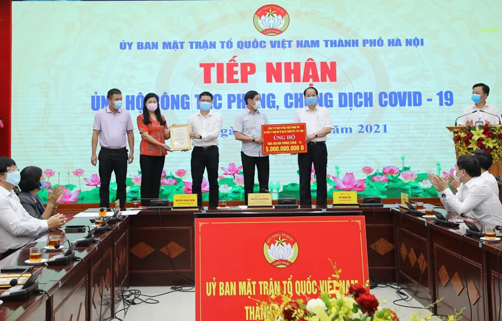 Hà Nội: Tiếp nhận thêm 26,7 tỷ đồng ủng hộ phòng chống dịch Covid-19