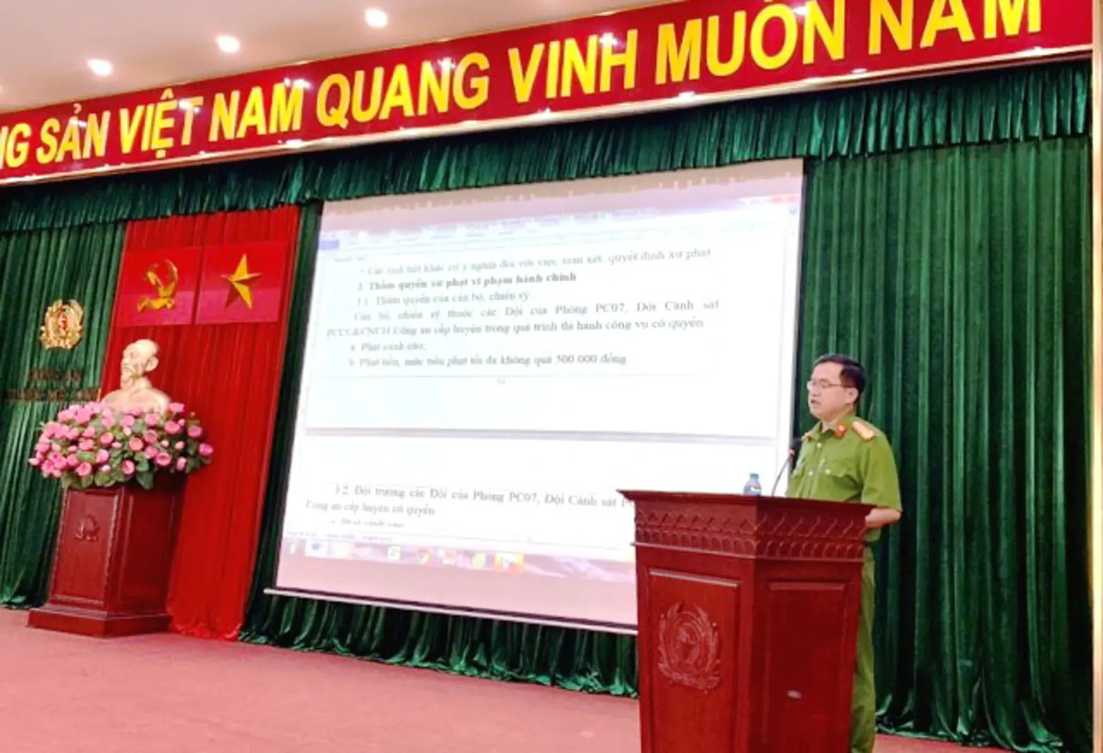 Huyện Mê Linh: Bồi dưỡng nghiệp vụ phòng chống cháy nổ cho lực lượng công an