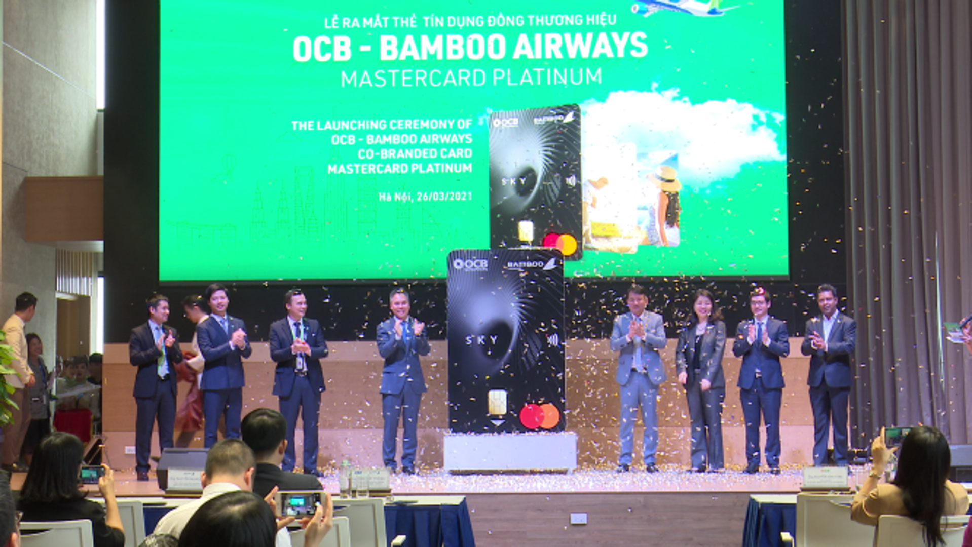 Ra mắt thẻ tín dụng đồng thương hiệu OCB- Bamboo Airways MasterCard Platinum