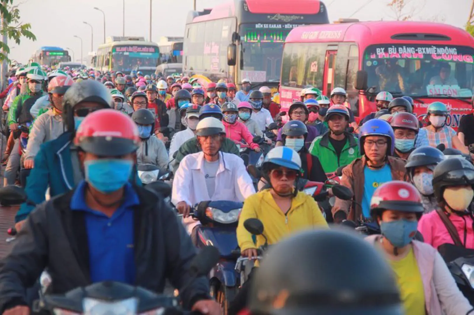 Nâng cấp Quốc lộ 13, TP Hồ Chí Minh:  21 năm vẫn nằm trên giấy, ai chịu trách nhiệm?