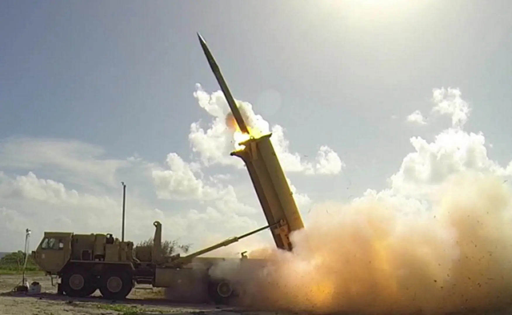 Hệ thống THAAD bắt đầu hoạt động