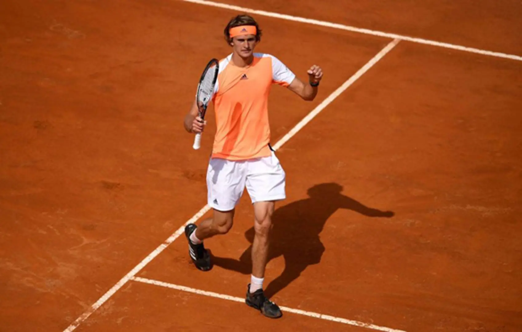 Alexander Zverev lần đầu tiên lọt vào top 10 thế giới