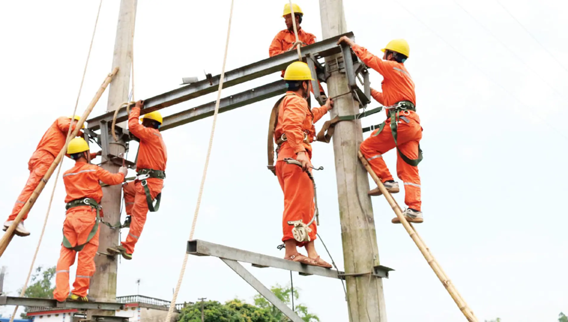 EVNNPC: Nỗ lực cấp điện an toàn, ổn định mùa nắng nóng