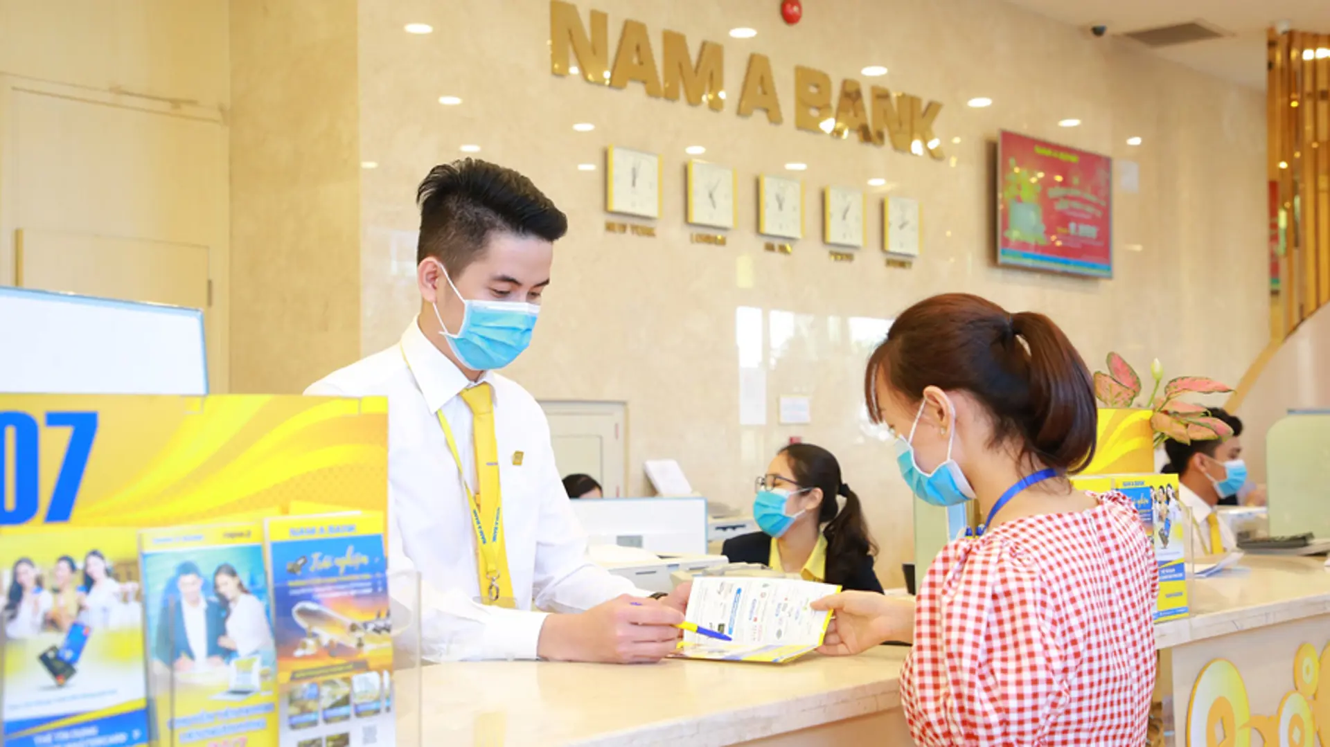 Nam A Bank dành gần 6 tỷ đồng hỗ trợ cán bộ nhân viên tiêm vaccine phòng Covid-19