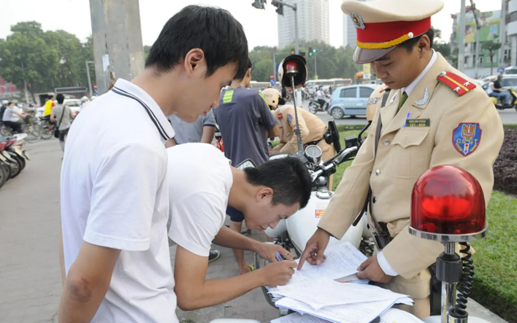 Để không còn “gọi cho người thân”