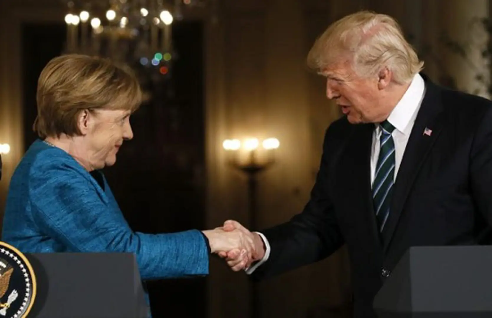 Cuộc gặp đầu tiên giữa ông Trump và bà Merkel