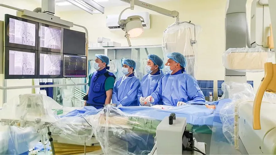 Nửa đêm, “nín thở” cứu trẻ sơ sinh bị rối loạn nhịp tim hiếm gặp