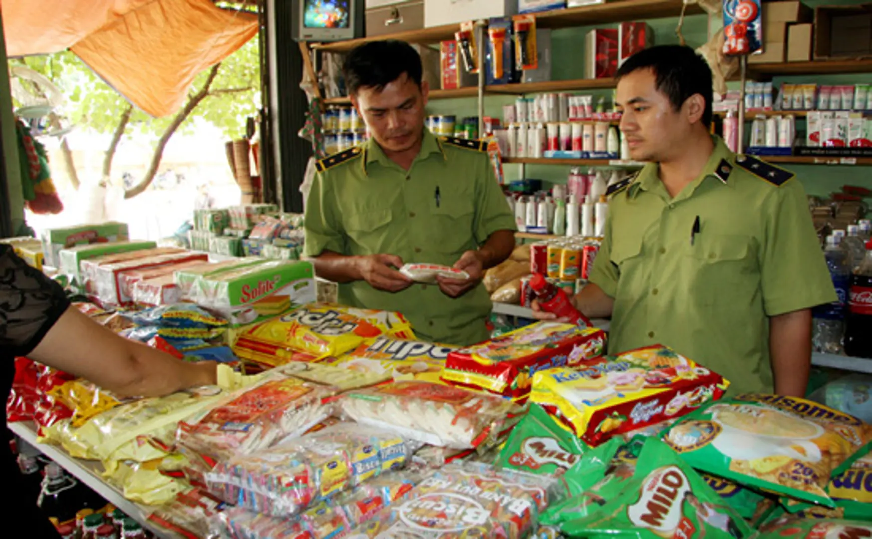 Cao điểm chống buôn lậu, gian lận thương mại, hàng giả dịp Tết