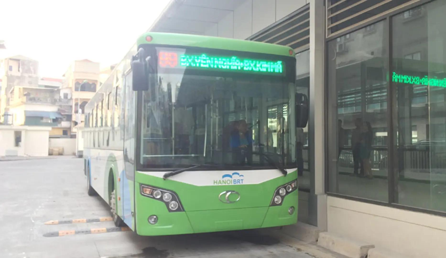 Buýt nhanh BRT đầu tiên của Hà Nội vận hành thế nào?