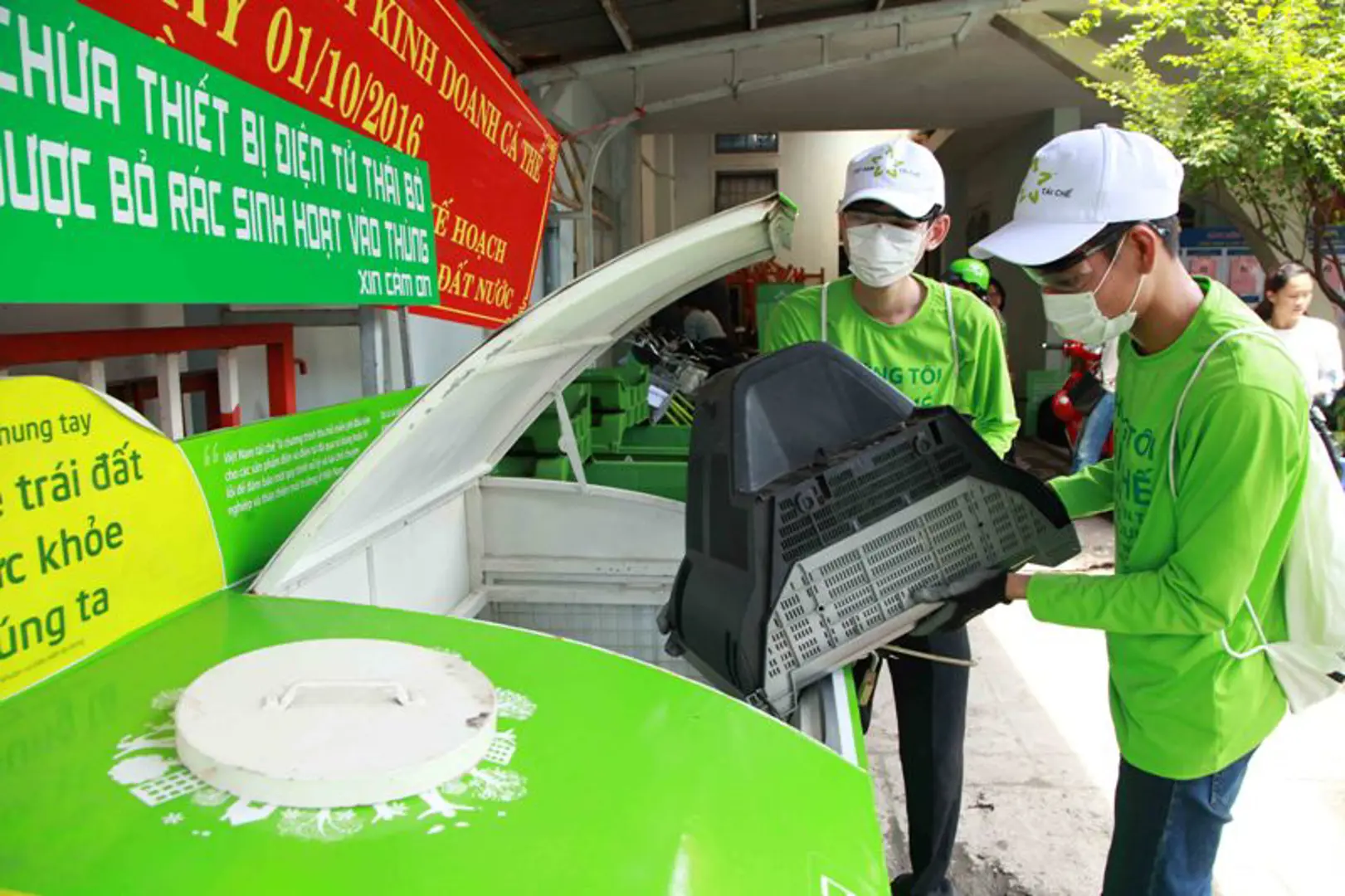 Hạn chế ô nhiễm từ rác thải điện tử: Tăng trách nhiệm của doanh nghiệp