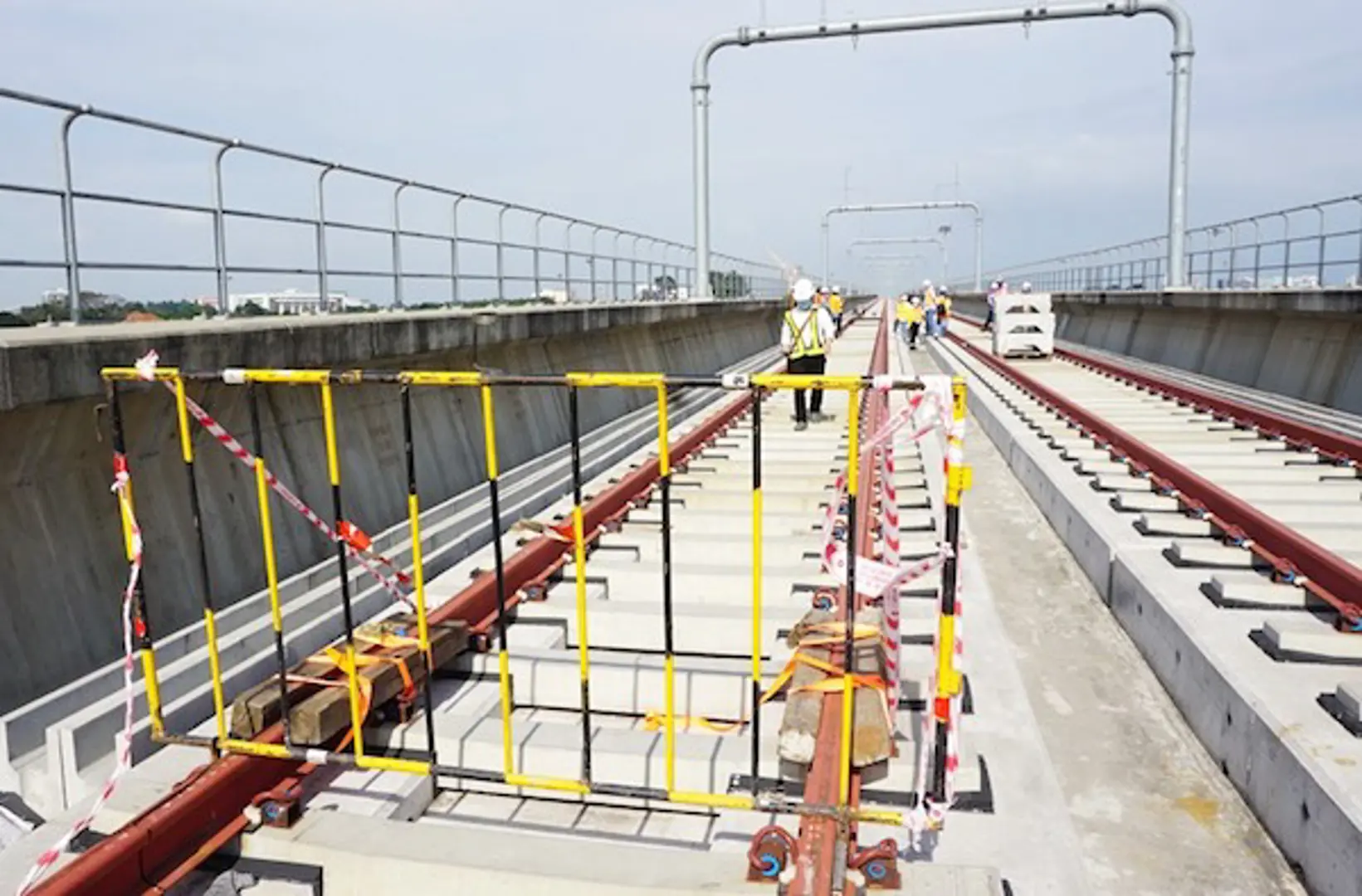 TP Hồ Chí Minh: Đã có báo cáo về sự cố rơi gối dầm metro số 1