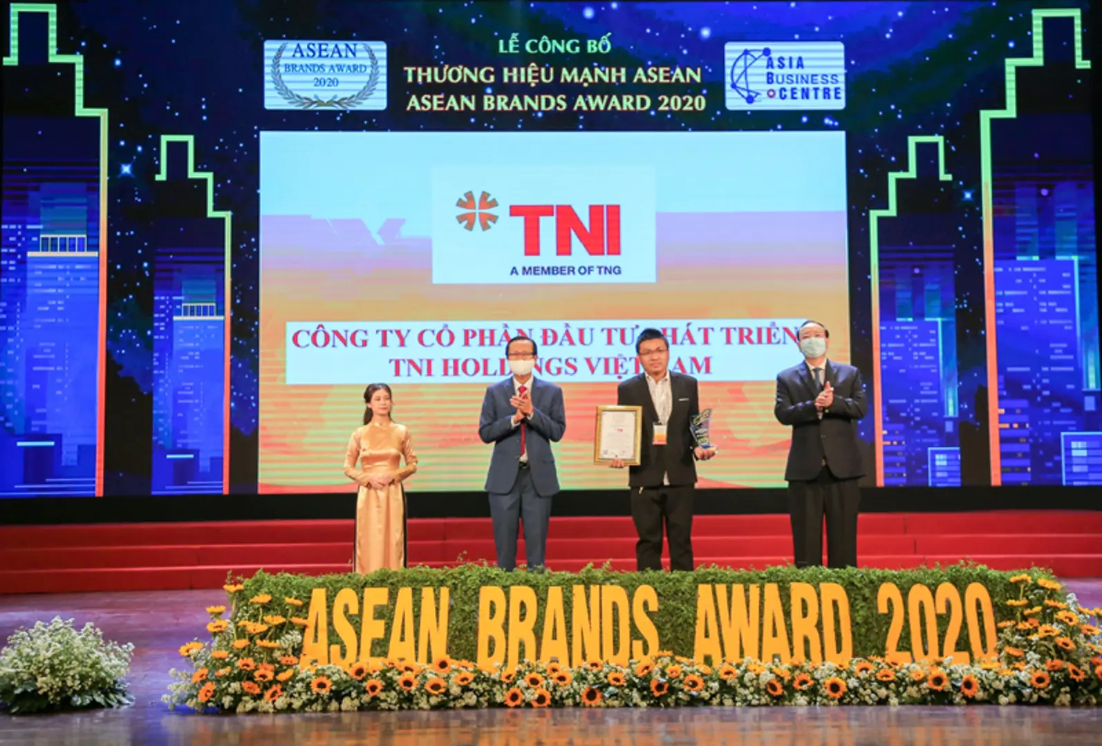 TNI Holdings Vietnam được vinh danh Thương hiệu mạnh ASEAN 2020