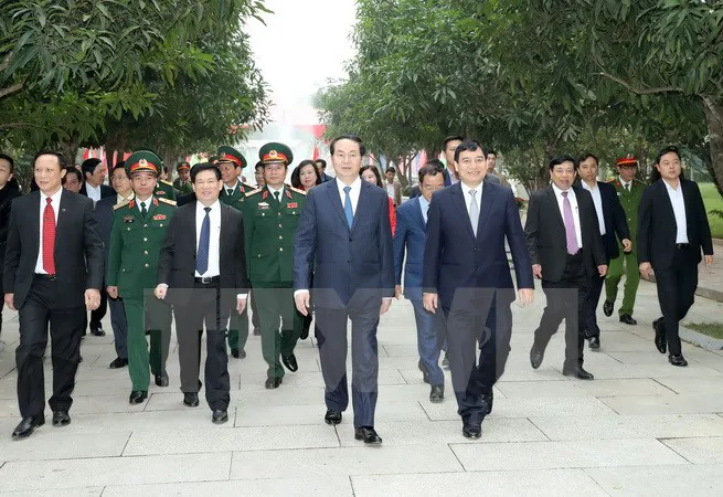 Chủ tịch nước thăm và chúc Tết tại Bộ Tư lệnh Quân khu 4
