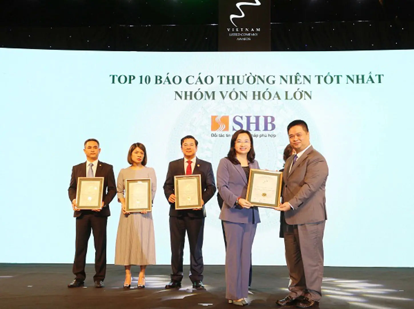 SHB lọt Top 10 doanh nghiệp vốn hóa lớn nhất 2020