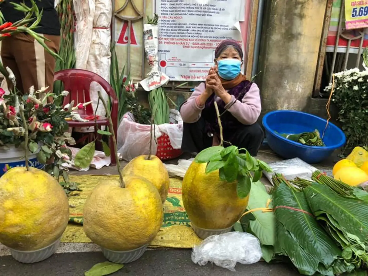 Rộn ràng chợ quê ngày Tết