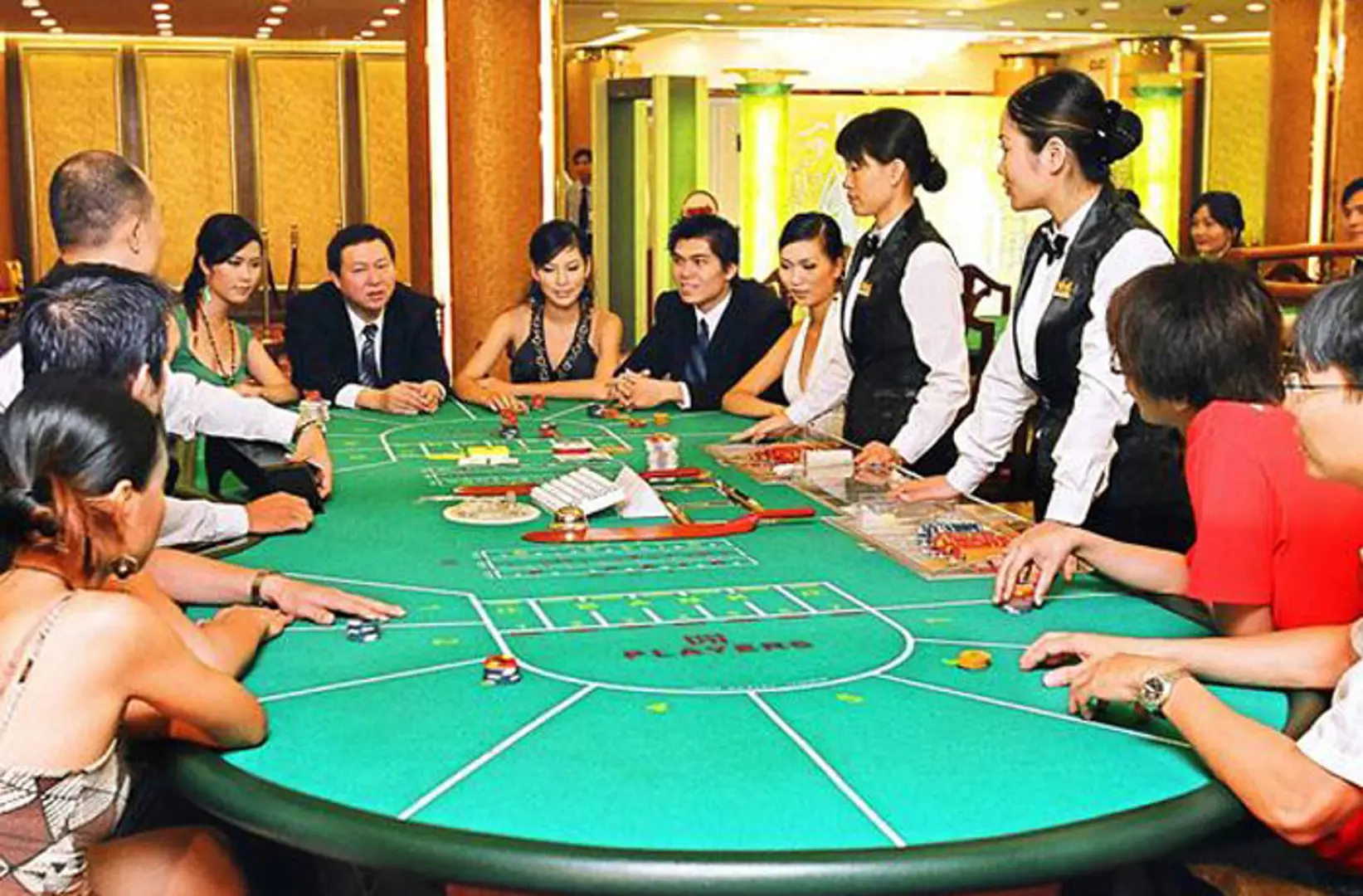 Người Việt có thể vào casino chơi: Để không khuyến khích cờ bạc, đỏ đen