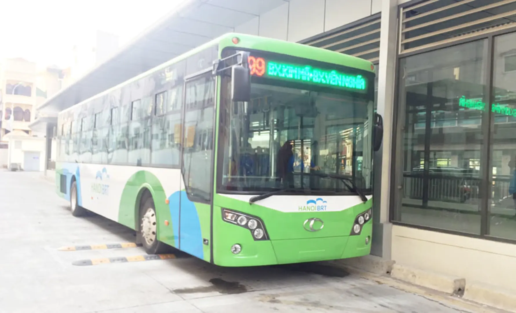 Chuẩn bị vận hành xe buýt nhanh BRT: Sẽ thay đổi thói quen đi lại