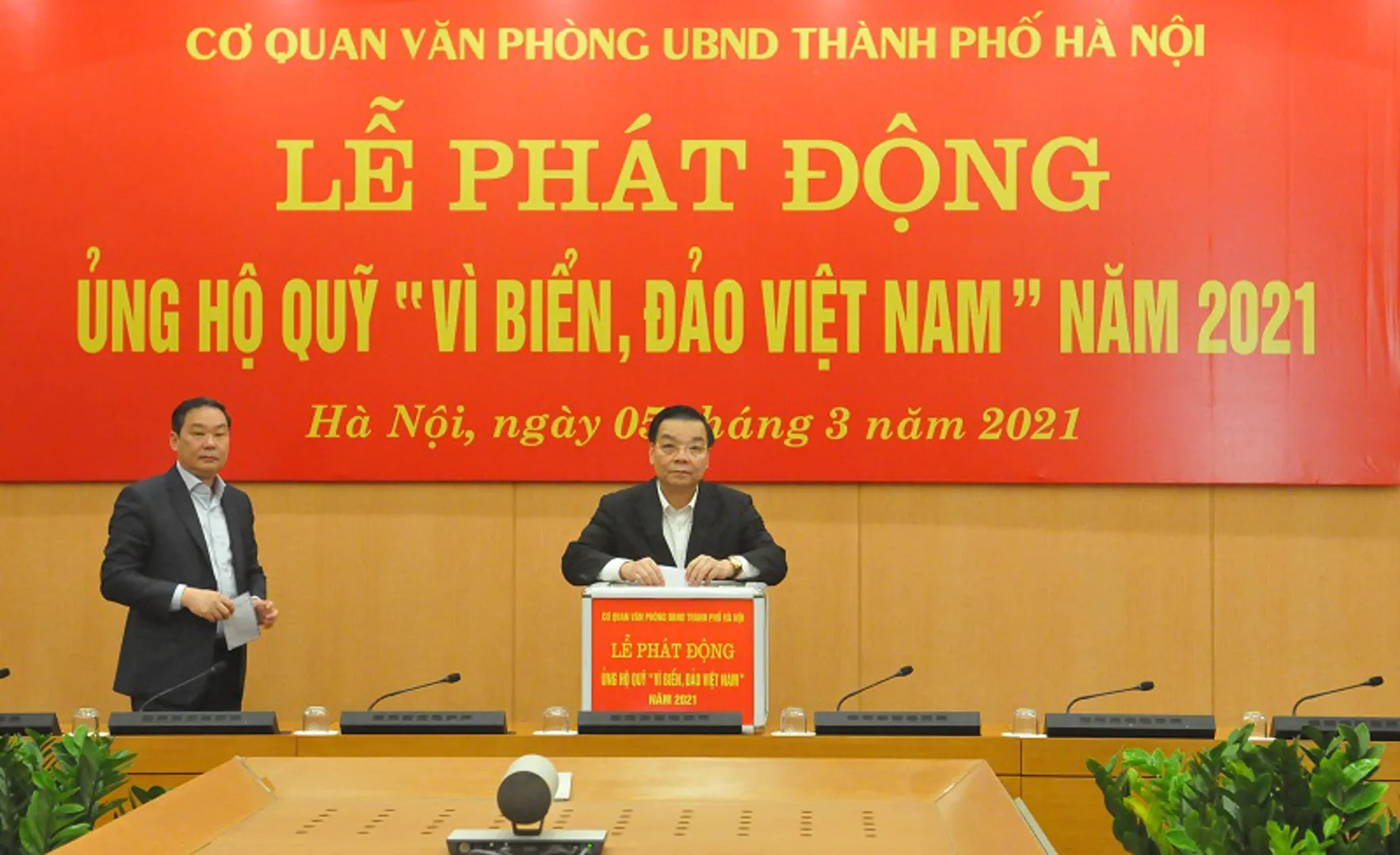 Văn phòng UBND TP Hà Nội phát động ủng hộ quỹ "Vì biển, đảo Việt Nam" năm 2021