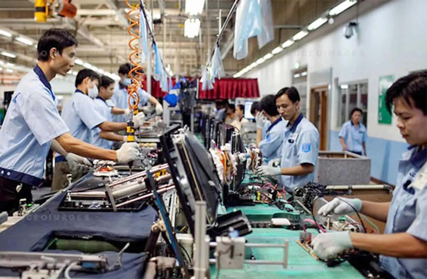 GDP của Việt Nam đạt khoảng 6,5 - 6,7%