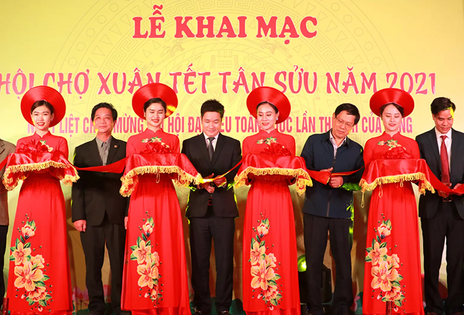 Quận Nam Từ Liêm: Khai mạc Hội chợ Xuân Tân Sửu 2021