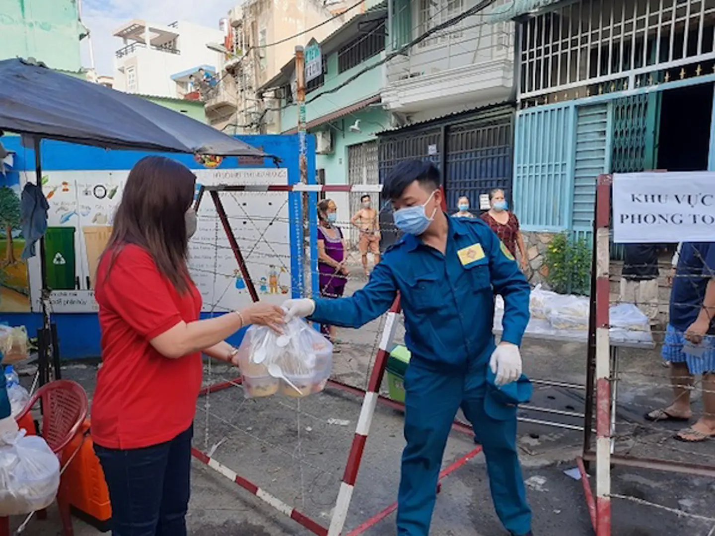 TP Hồ Chí Minh: Phong tỏa một khách sạn và quán ăn có liên quan đến bệnh nhân Covid-19