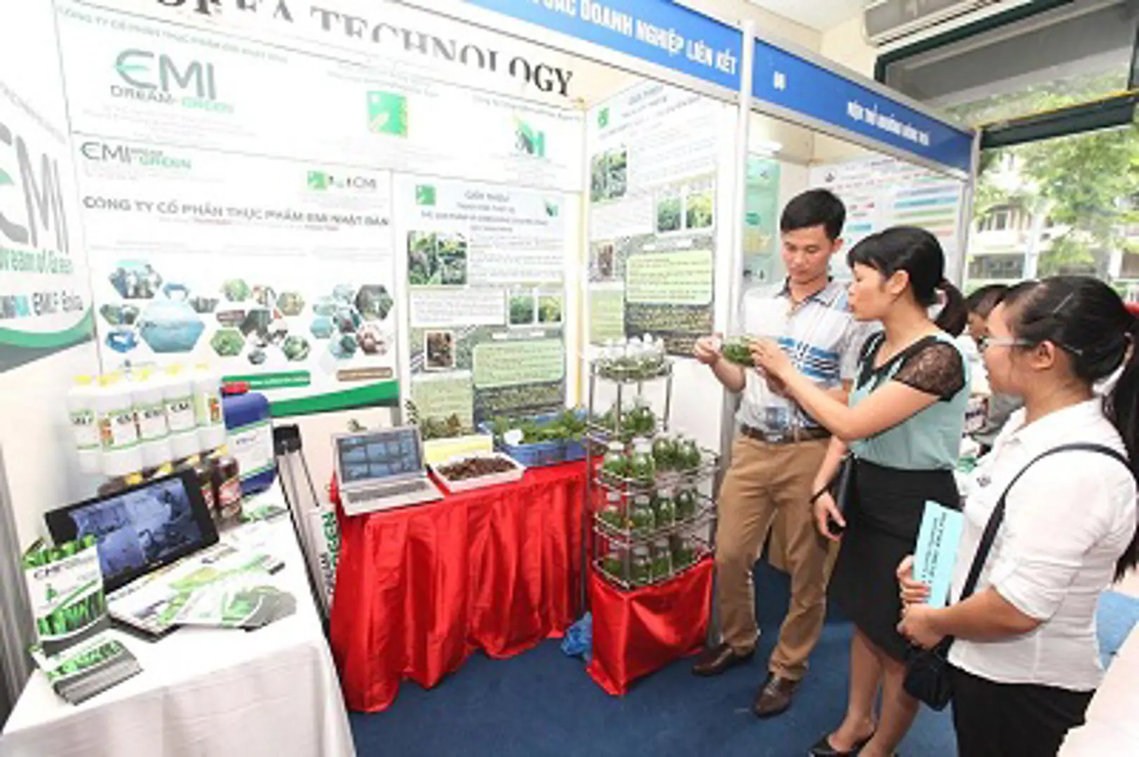 Hơn 350 công nghệ sinh học được giới thiệu tại Biotechmart 2016