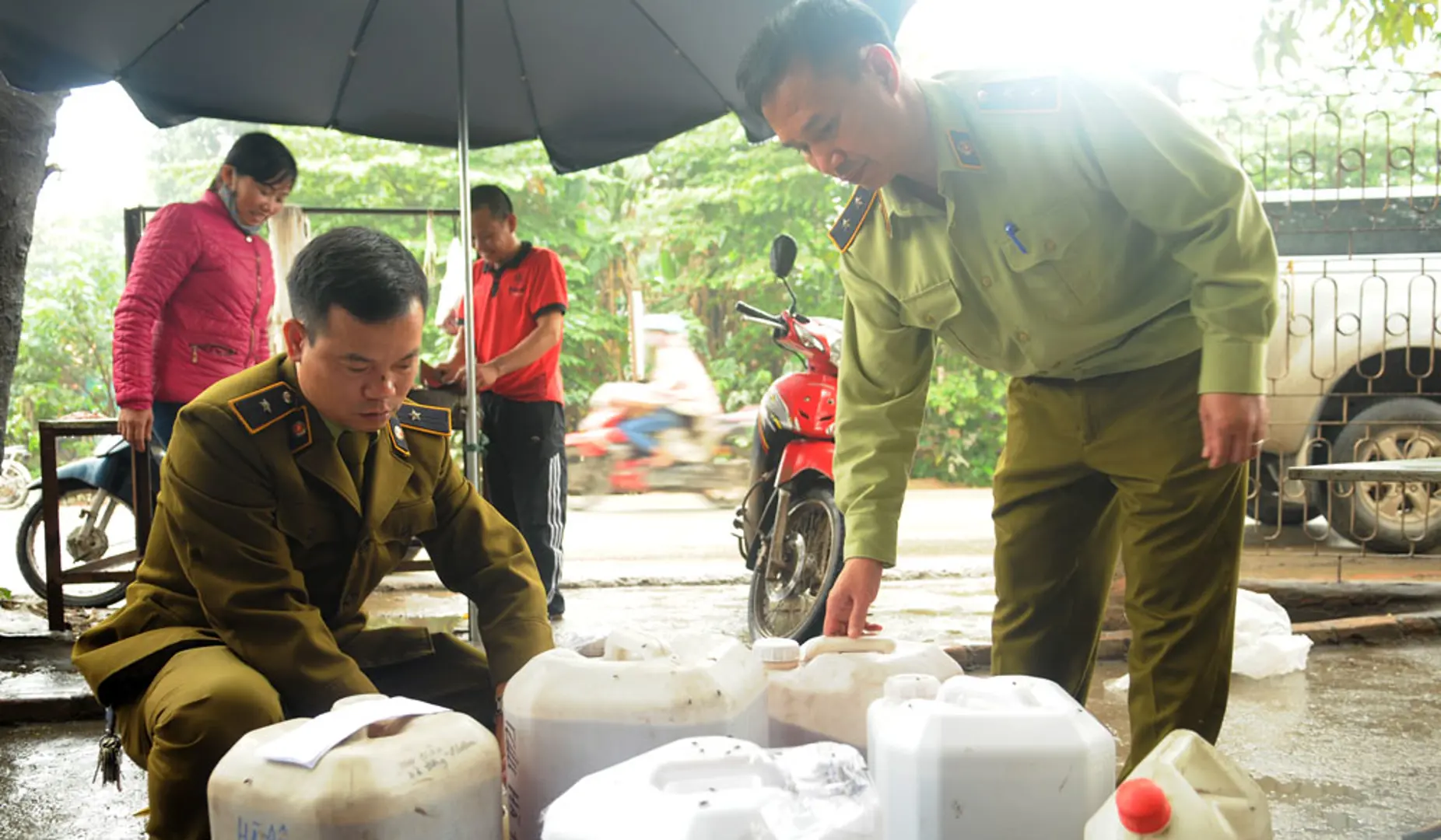 Nhiều hậu quả từ ngộ độc rượu chứa methanol vượt ngưỡng