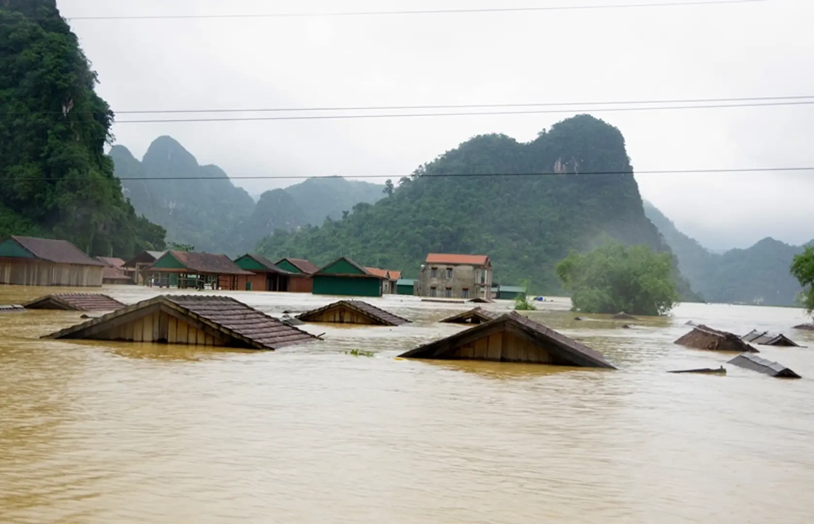 Nguy cơ cao xảy ra lũ quét, sạt lở đất tại nhiều nơi ở miền Trung và Tây Nguyên