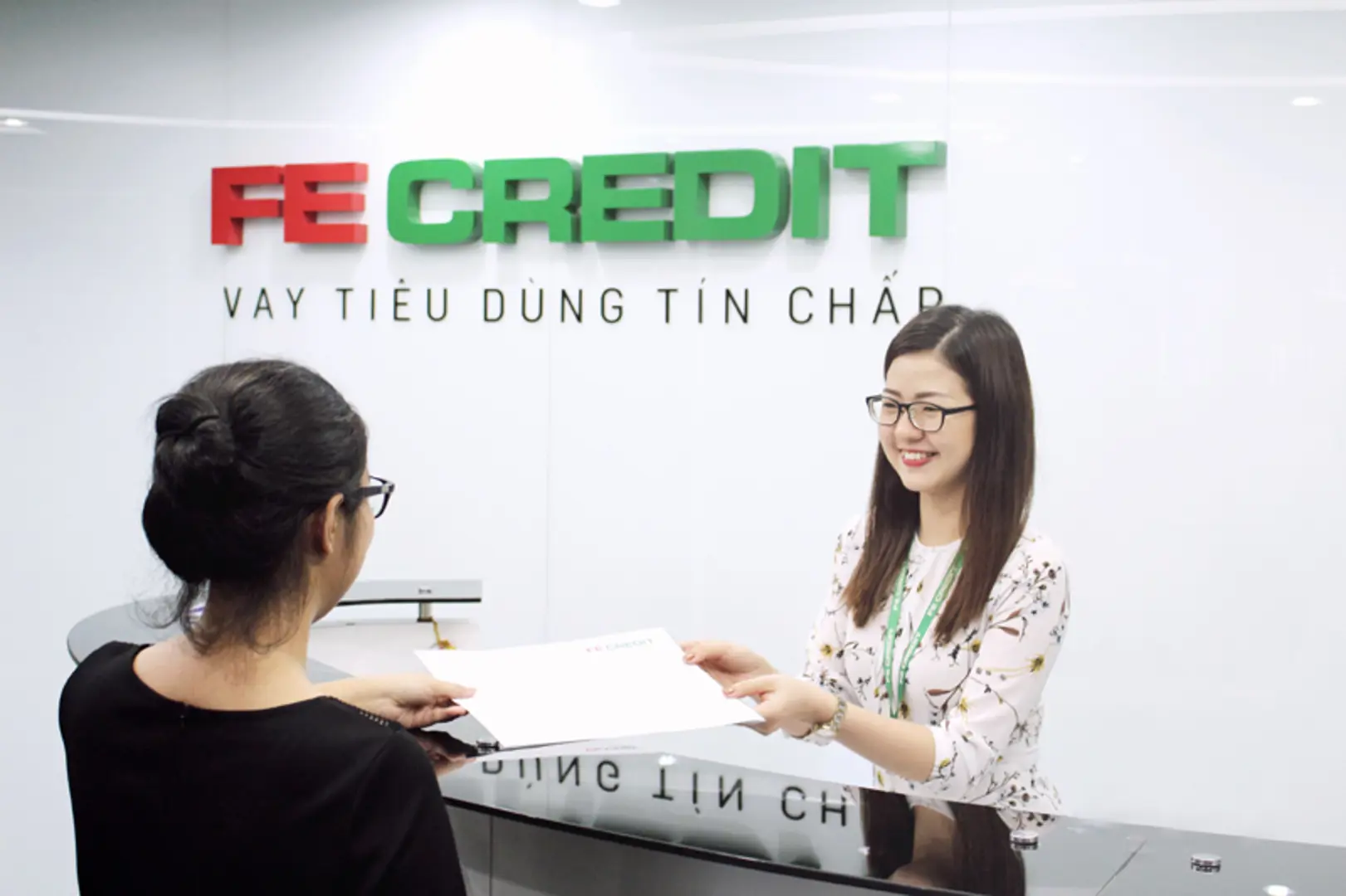 FE CREDIT đã thay đổi cuộc chơi thị trường tài chính tiêu dùng ra sao?