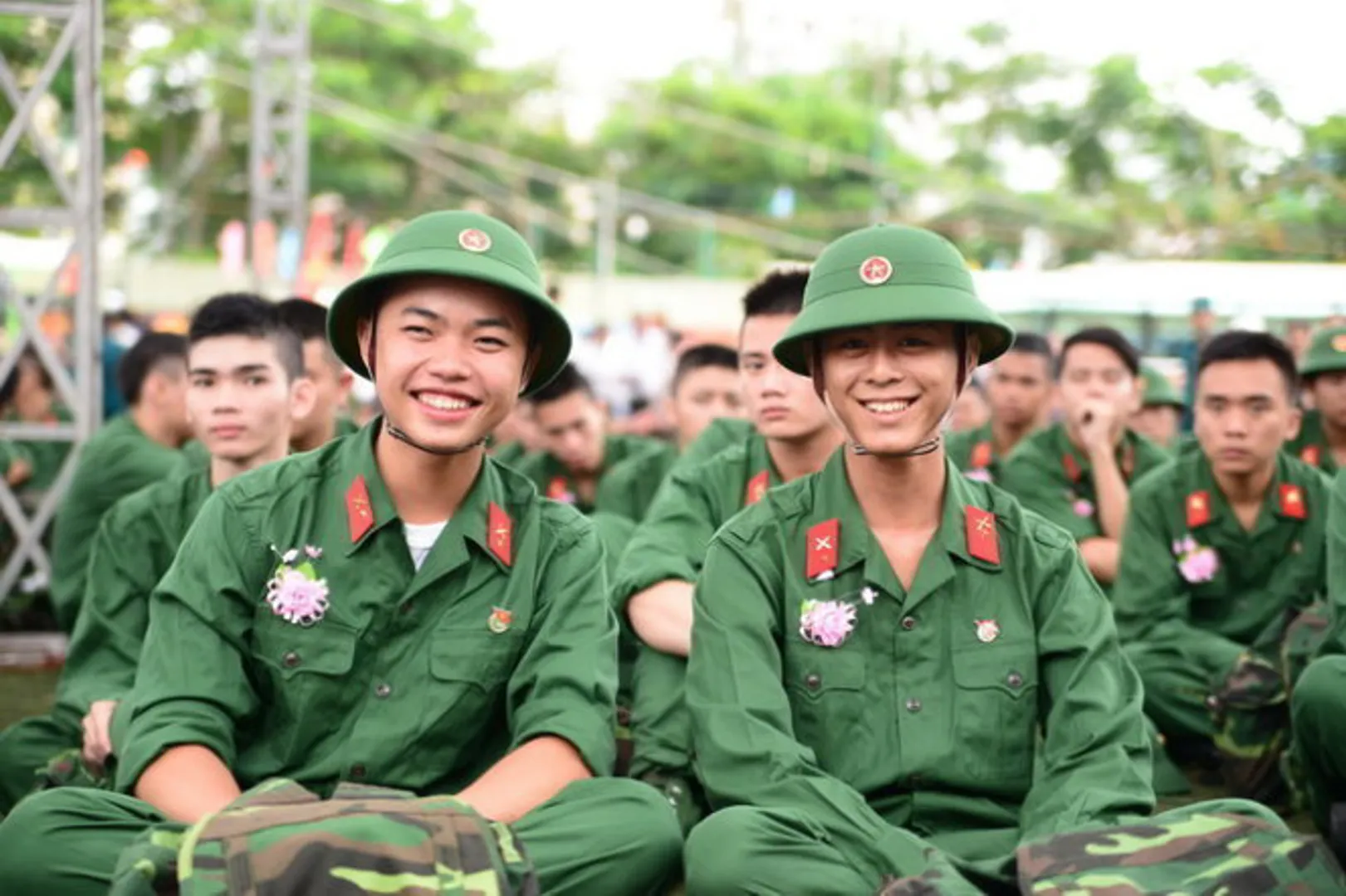 Thanh niên tham gia nghĩa vụ quân sự có trình độ đại học tăng