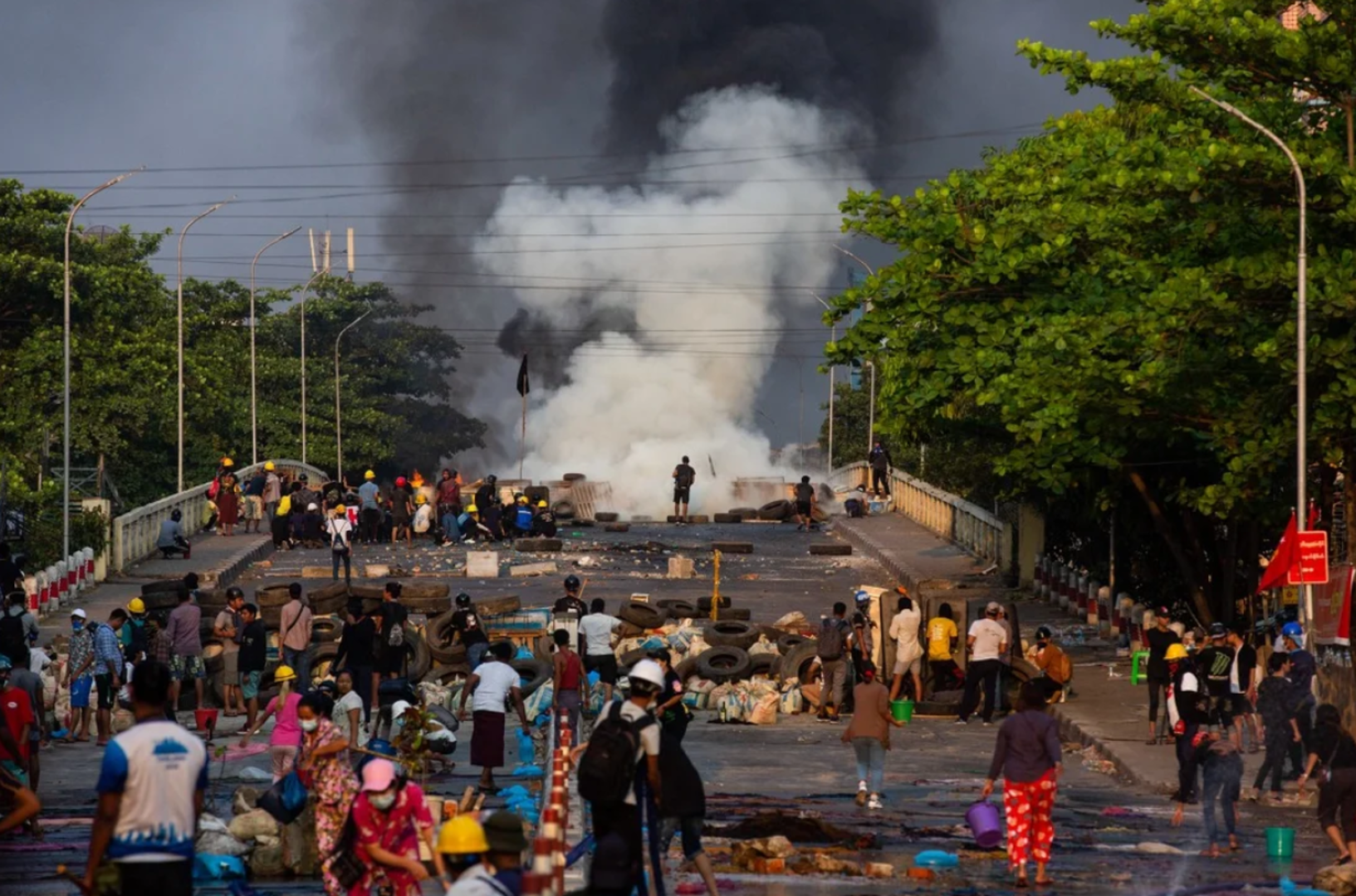 SCMP: Lối thoát duy nhất cho Myanmar