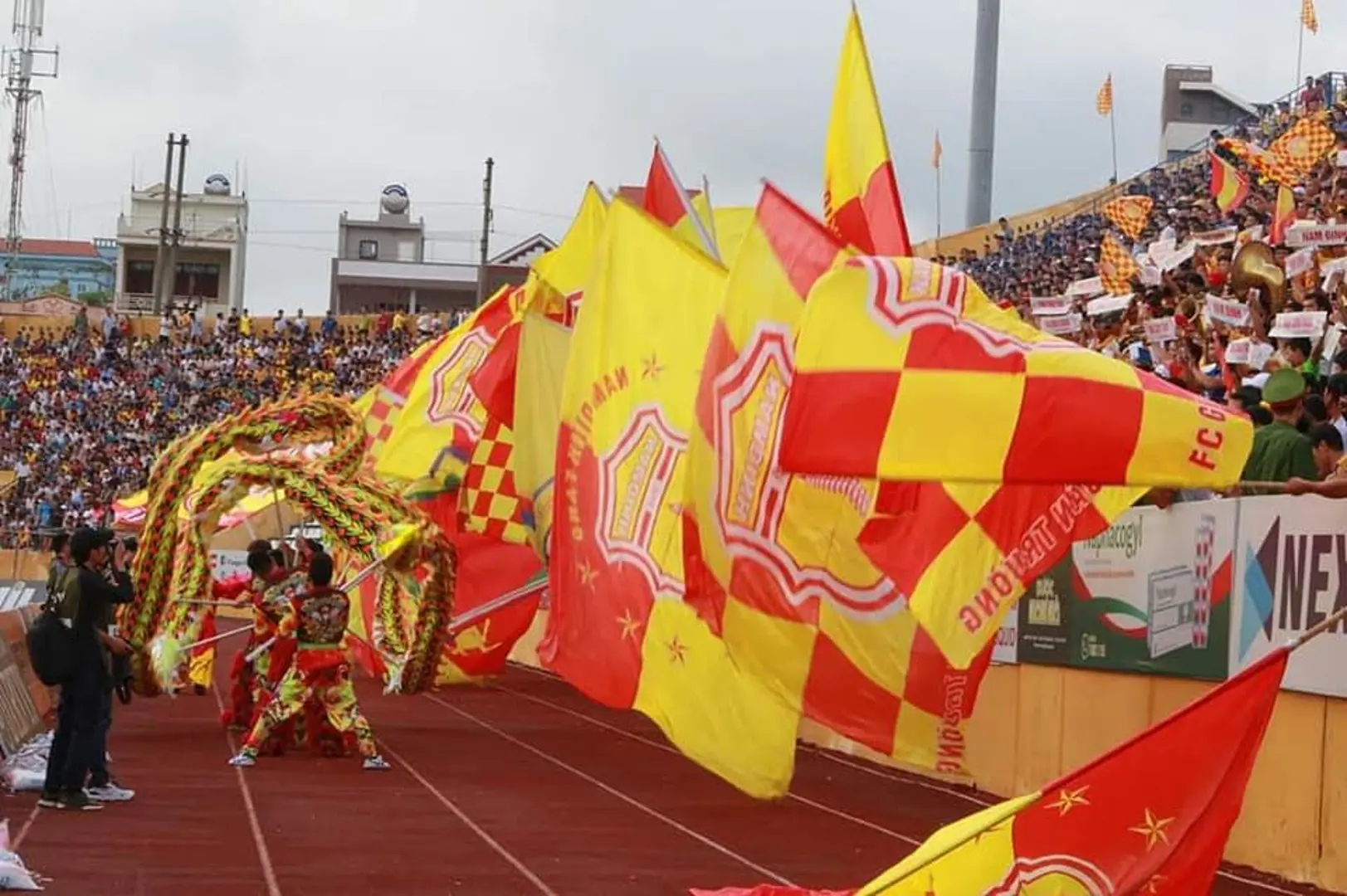 Thanh Hóa- Nam Định (1-1): Nam Định cầm vàng còn để vàng rơi