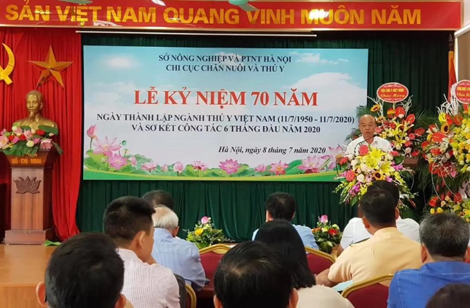 Cần thực hiện nghiêm túc nghị quyết cấm chăn nuôi trong khu vực nội thành